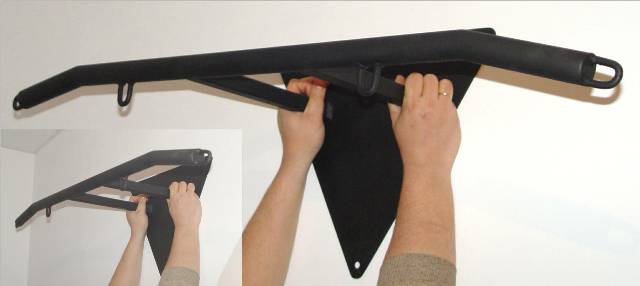 BDSM GETARNT - Klimmzugstange und Pranger Oesen