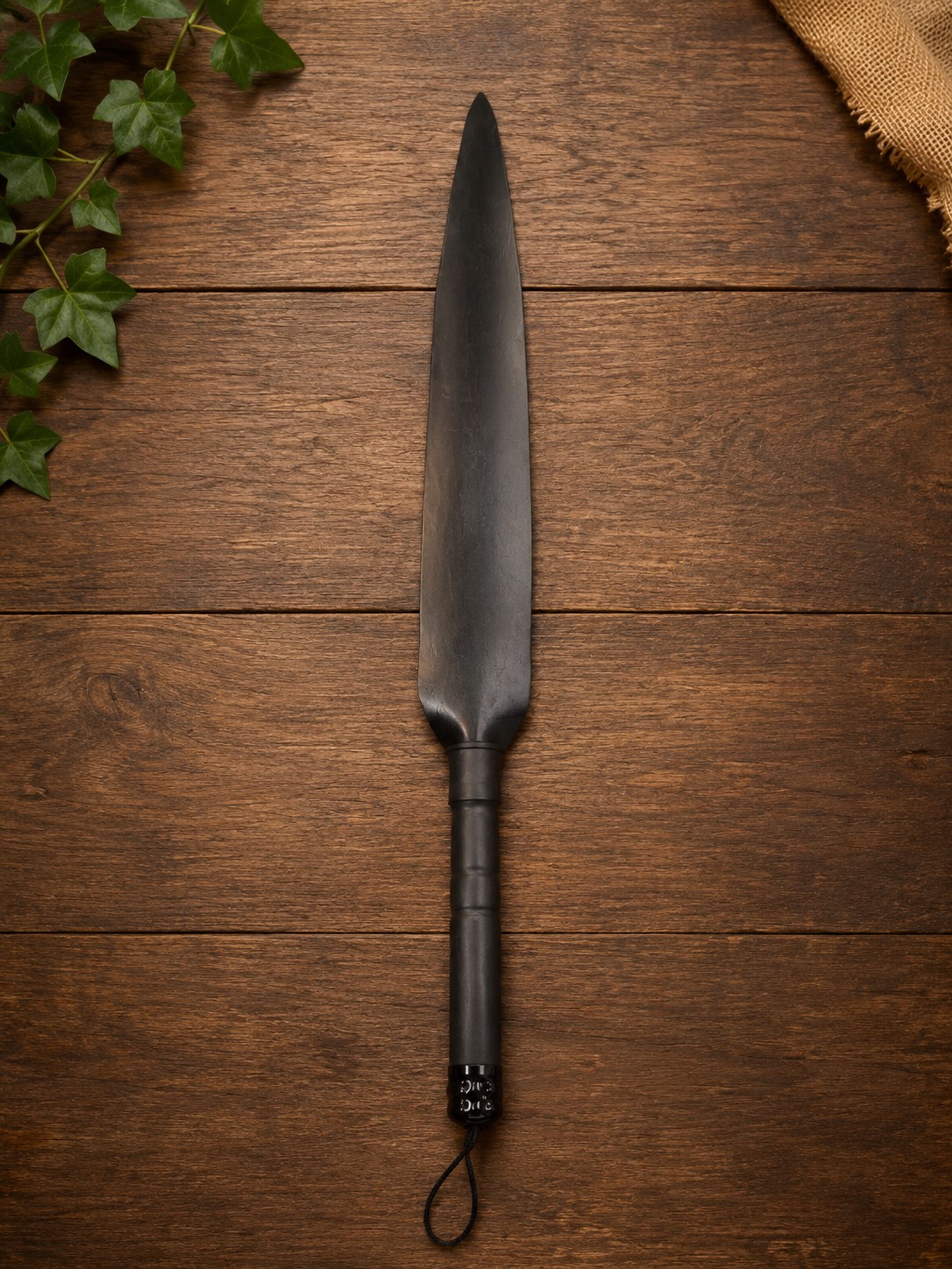 Schwarzer Wächter – 60 cm Gummi-Paddle mit eindrucksvoller Präsenz!
